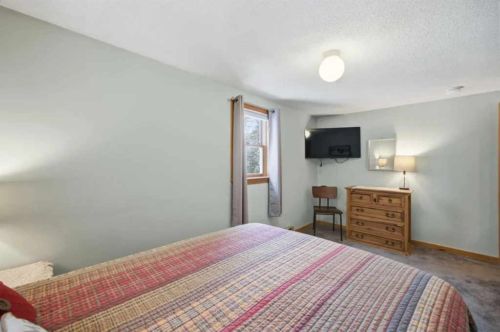 19 Jungfrau Road Madison NH 03849-5651