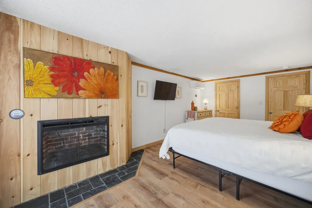 19 Jungfrau Road Madison NH 03849-5651