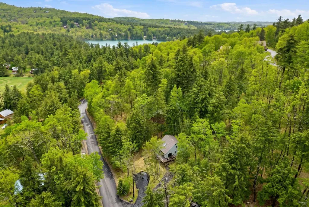 19 Jungfrau Road Madison NH 03849-5651