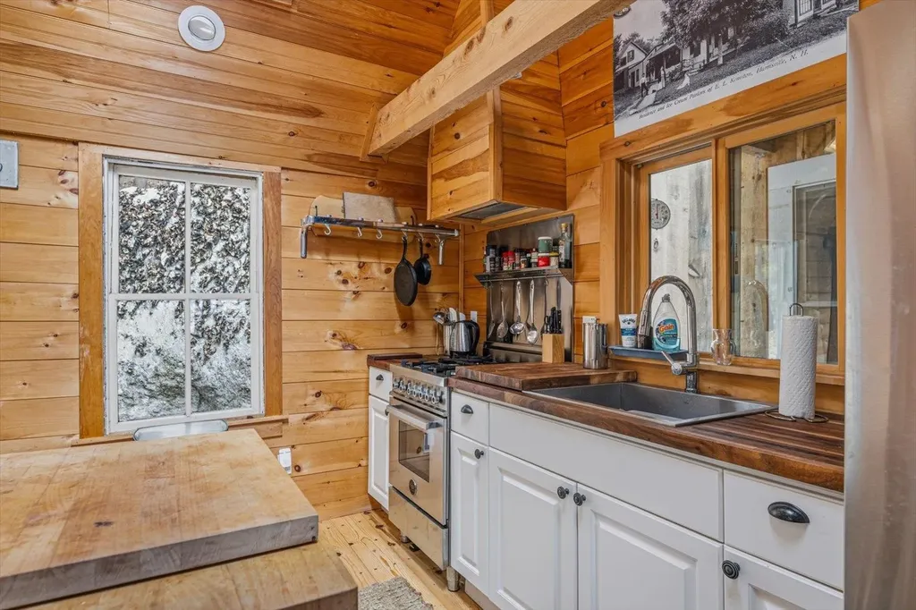 199 Hancock Road Harrisville NH 03450