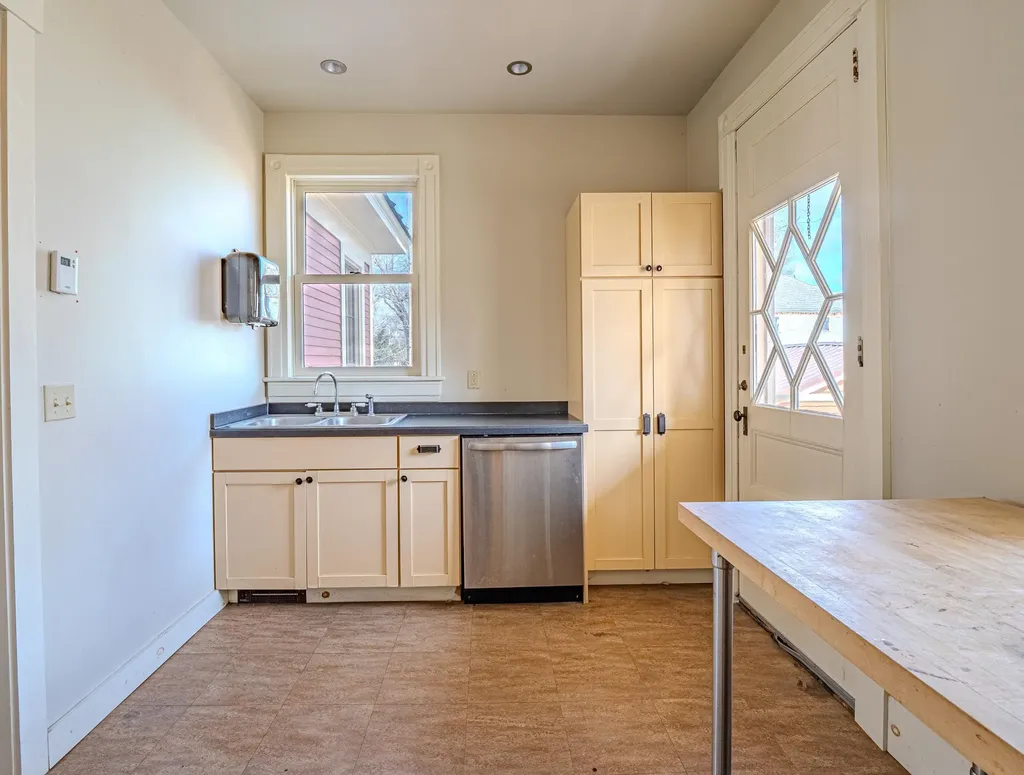 348 Bentley Avenue Poultney VT 05764