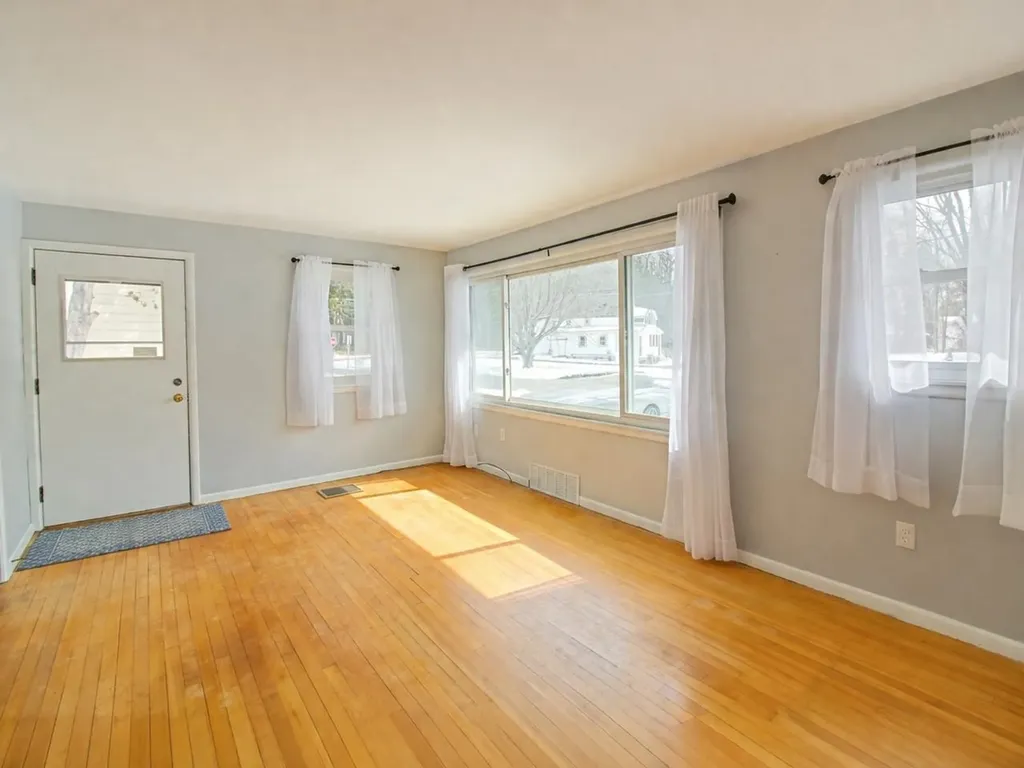 118 Farrington Parkway Burlington VT 05408