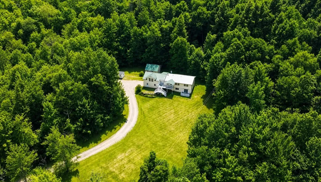 260 Weaver Road Huntington VT 05462
