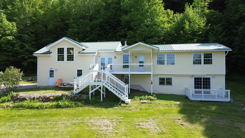 260 Weaver Road Huntington VT 05462