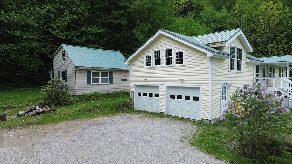260 Weaver Road Huntington VT 05462