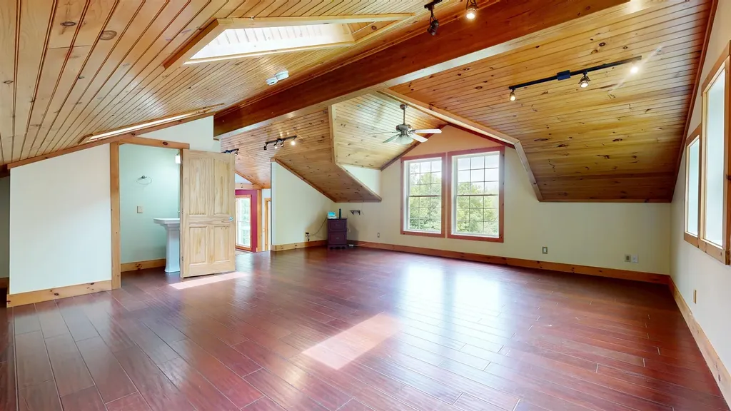 260 Weaver Road Huntington VT 05462