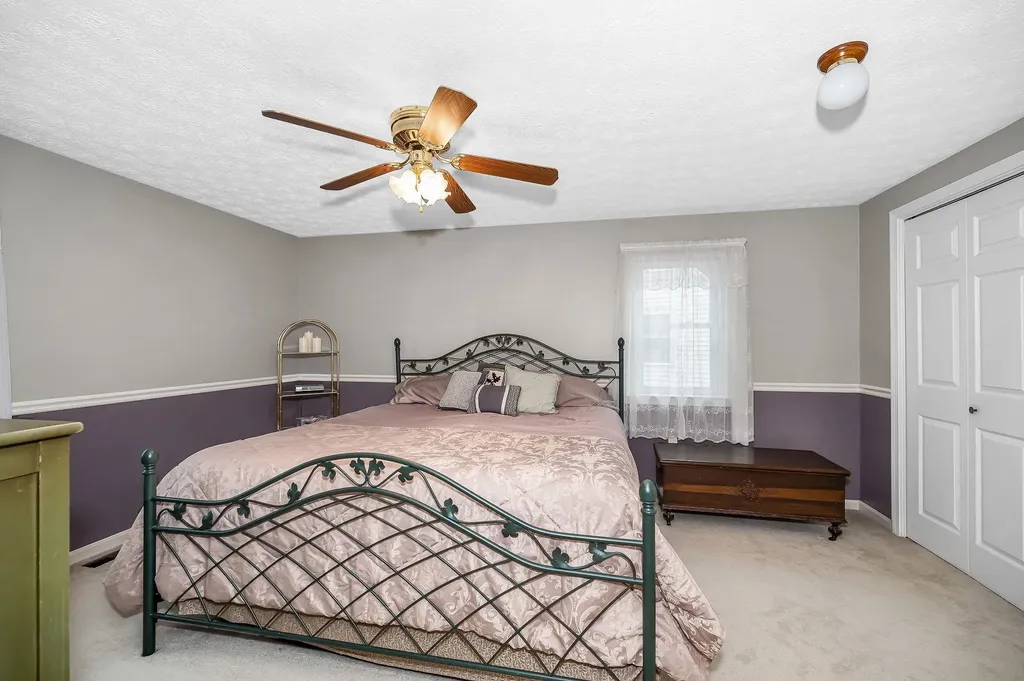 11 Linden Street Hudson NH 03051