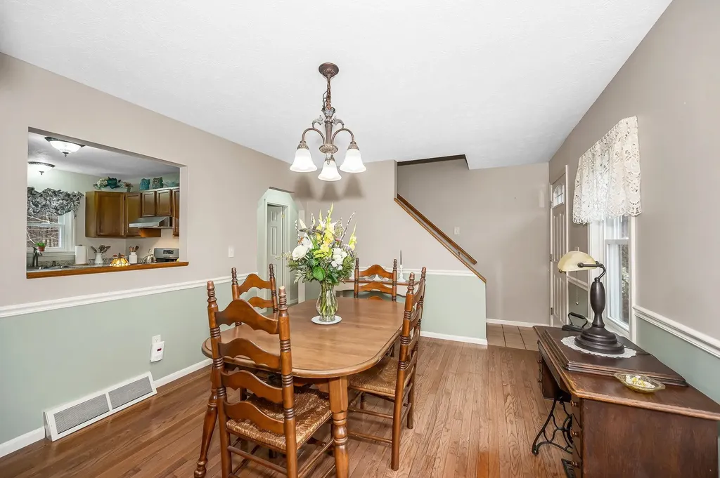 11 Linden Street Hudson NH 03051