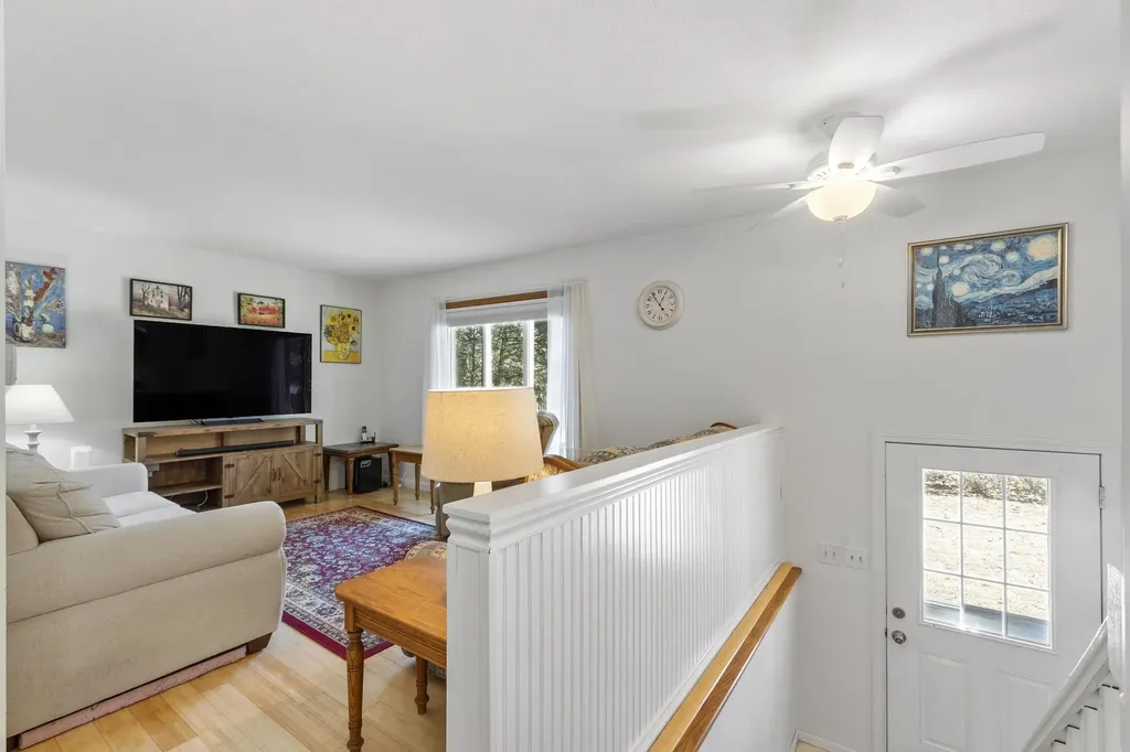 21 Hastings Circle Hinsdale NH 03451