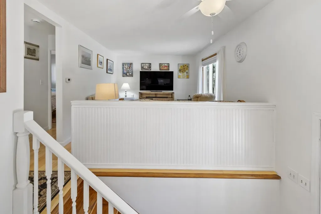 21 Hastings Circle Hinsdale NH 03451