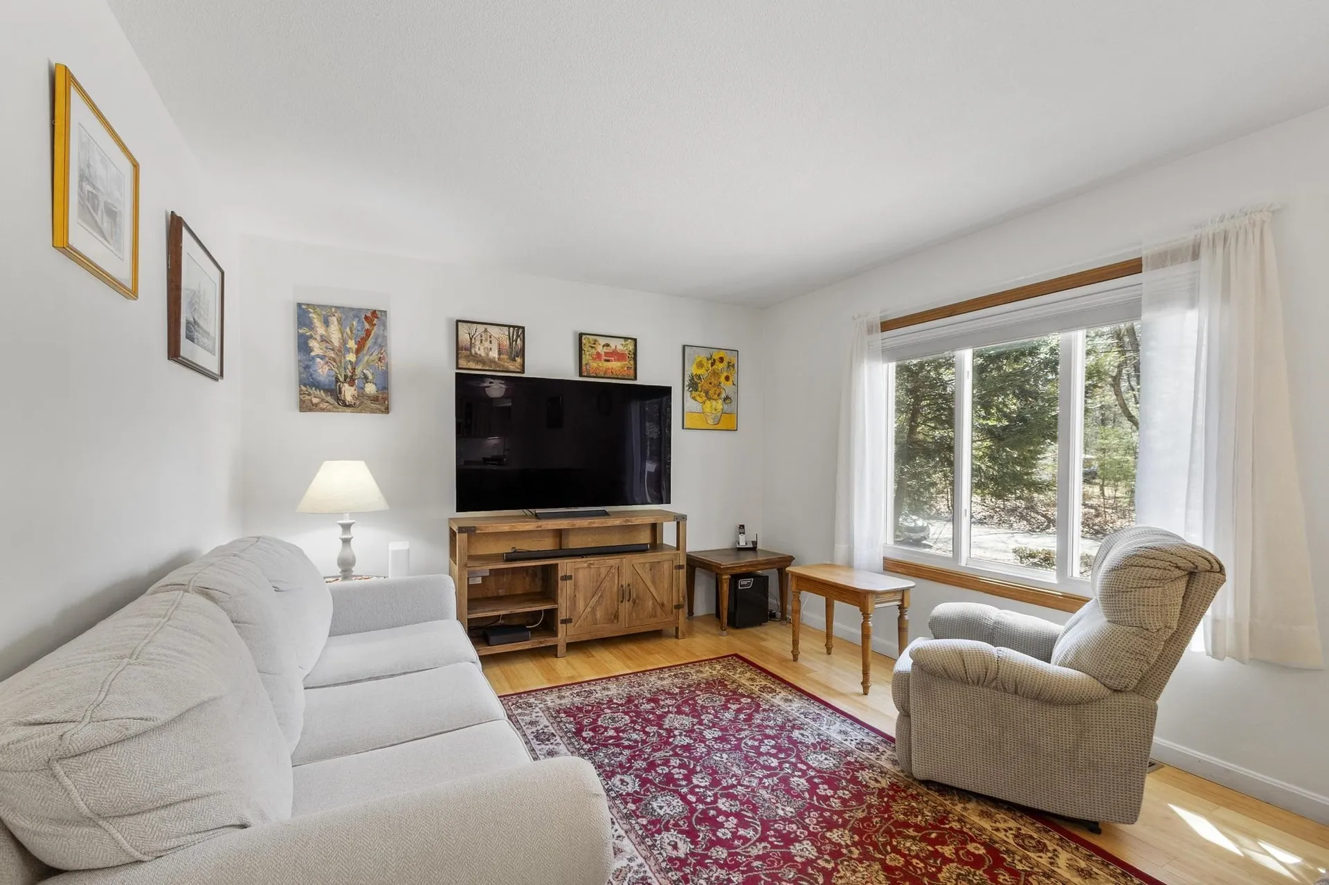 21 Hastings Circle Hinsdale NH 03451