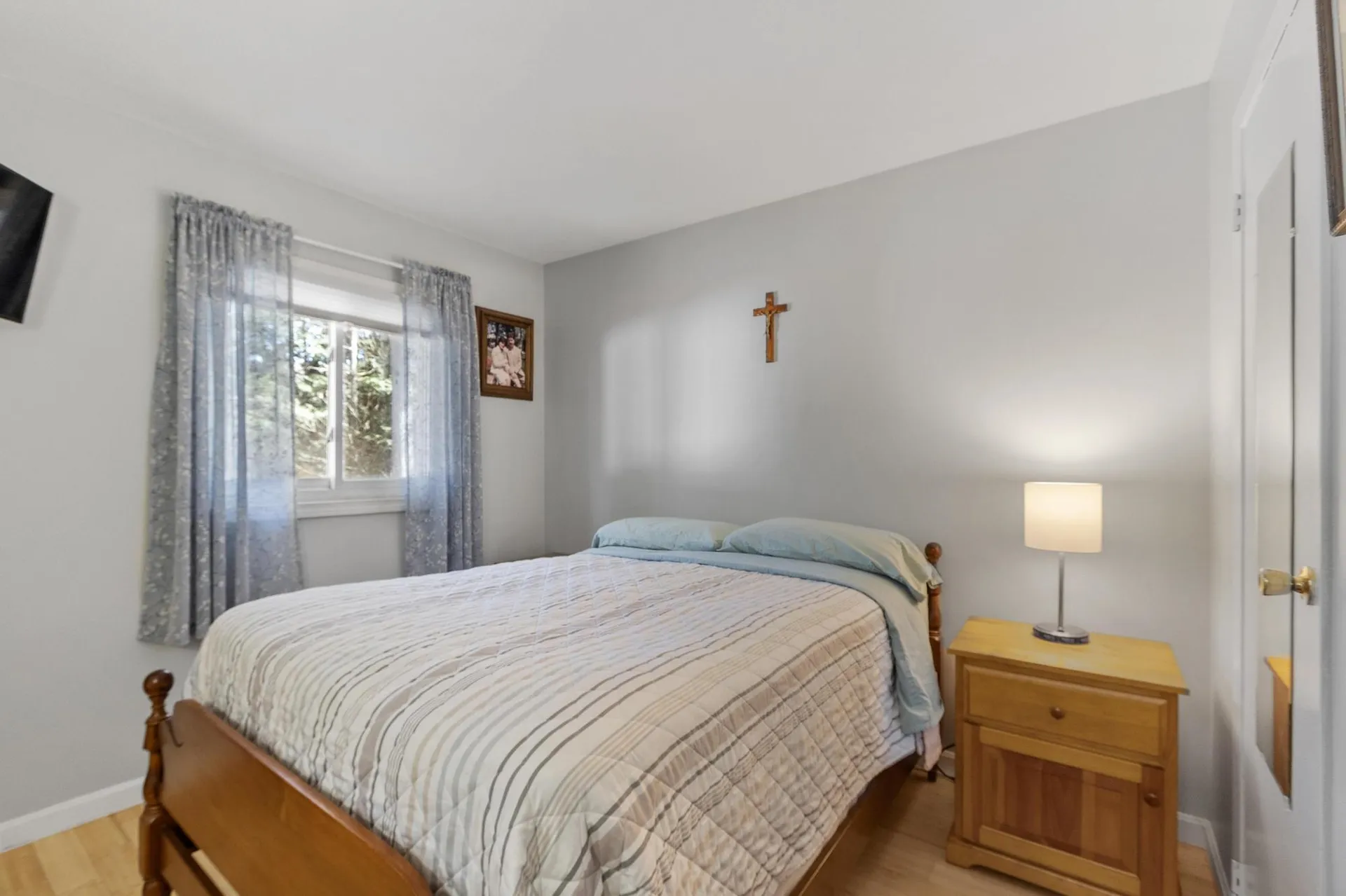 21 Hastings Circle Hinsdale NH 03451