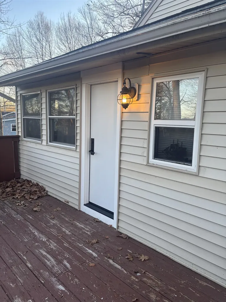 27 Park Avenue Northwood NH 03261