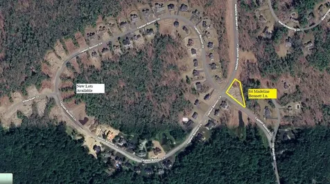 84 Madeline Bennett Lane Merrimack NH 03054
