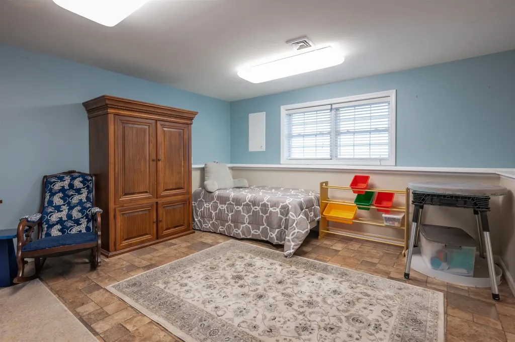 13 Cricket Hill Road East Kingston NH 03827