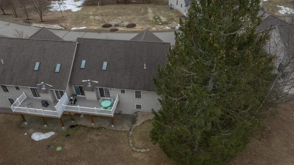 13 Cricket Hill Road East Kingston NH 03827