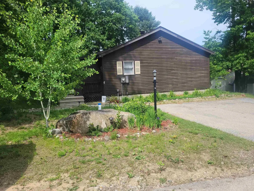12 Chestnut Circle Loudon NH 03307