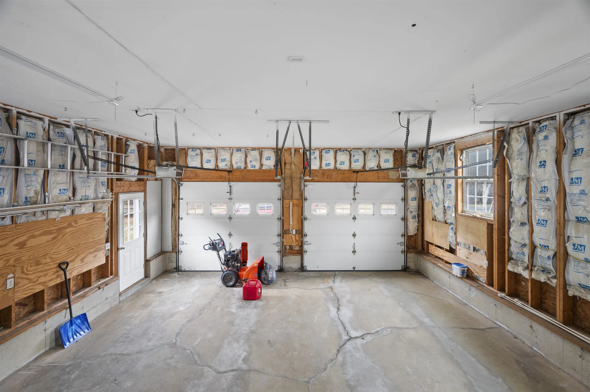 18 Shannon Way Brentwood NH 03833