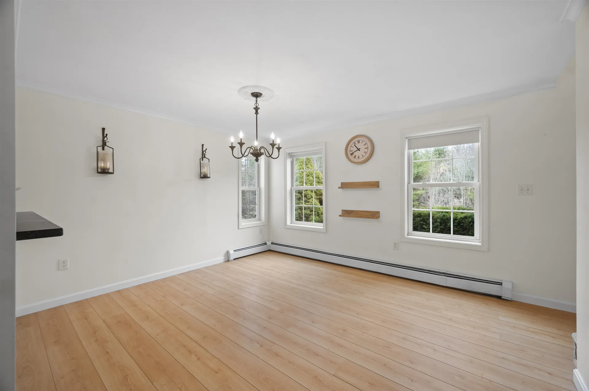 18 Shannon Way Brentwood NH 03833