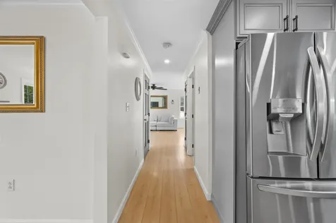 18 Shannon Way Brentwood NH 03833