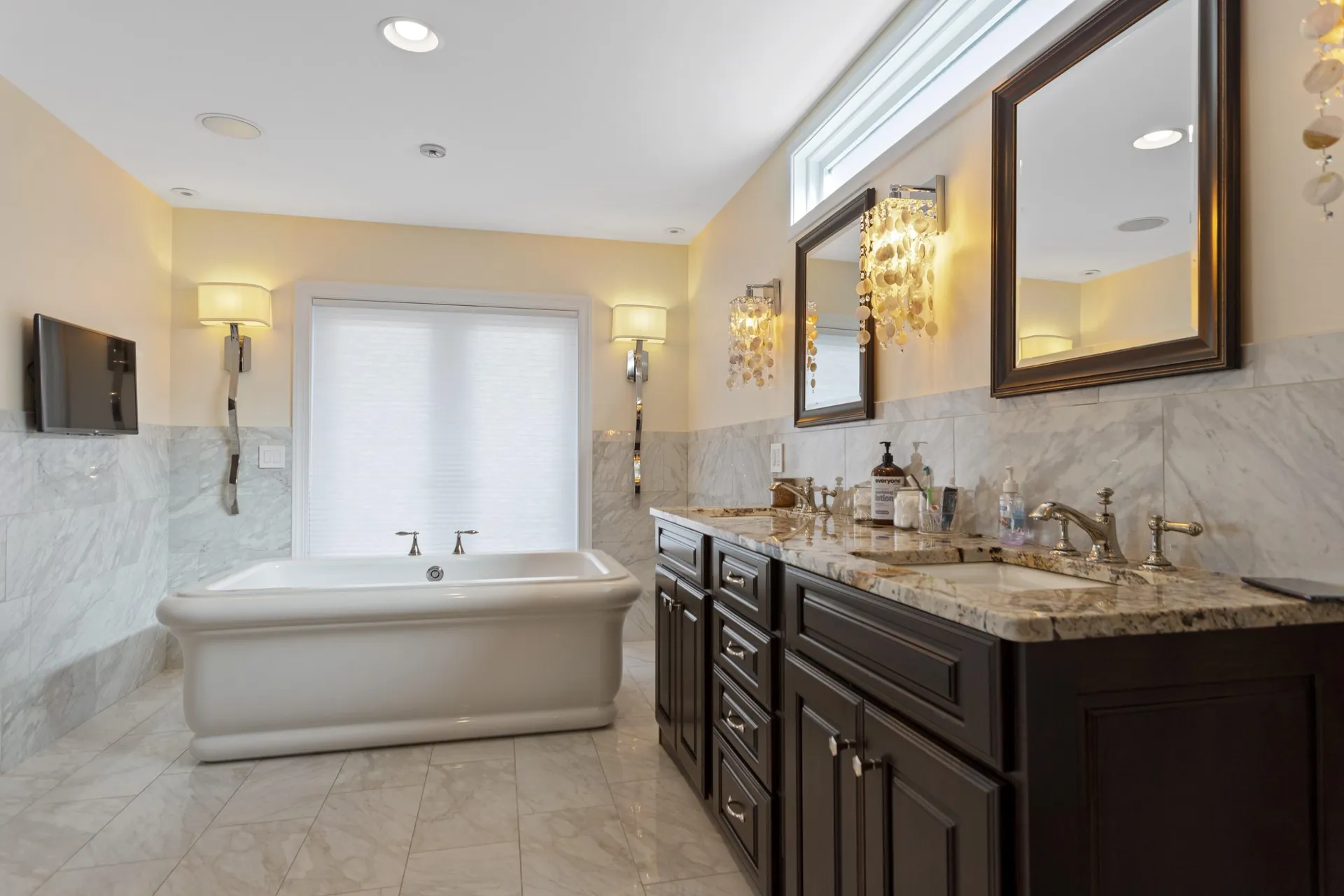 126 Ocean Boulevard Seabrook NH 03874