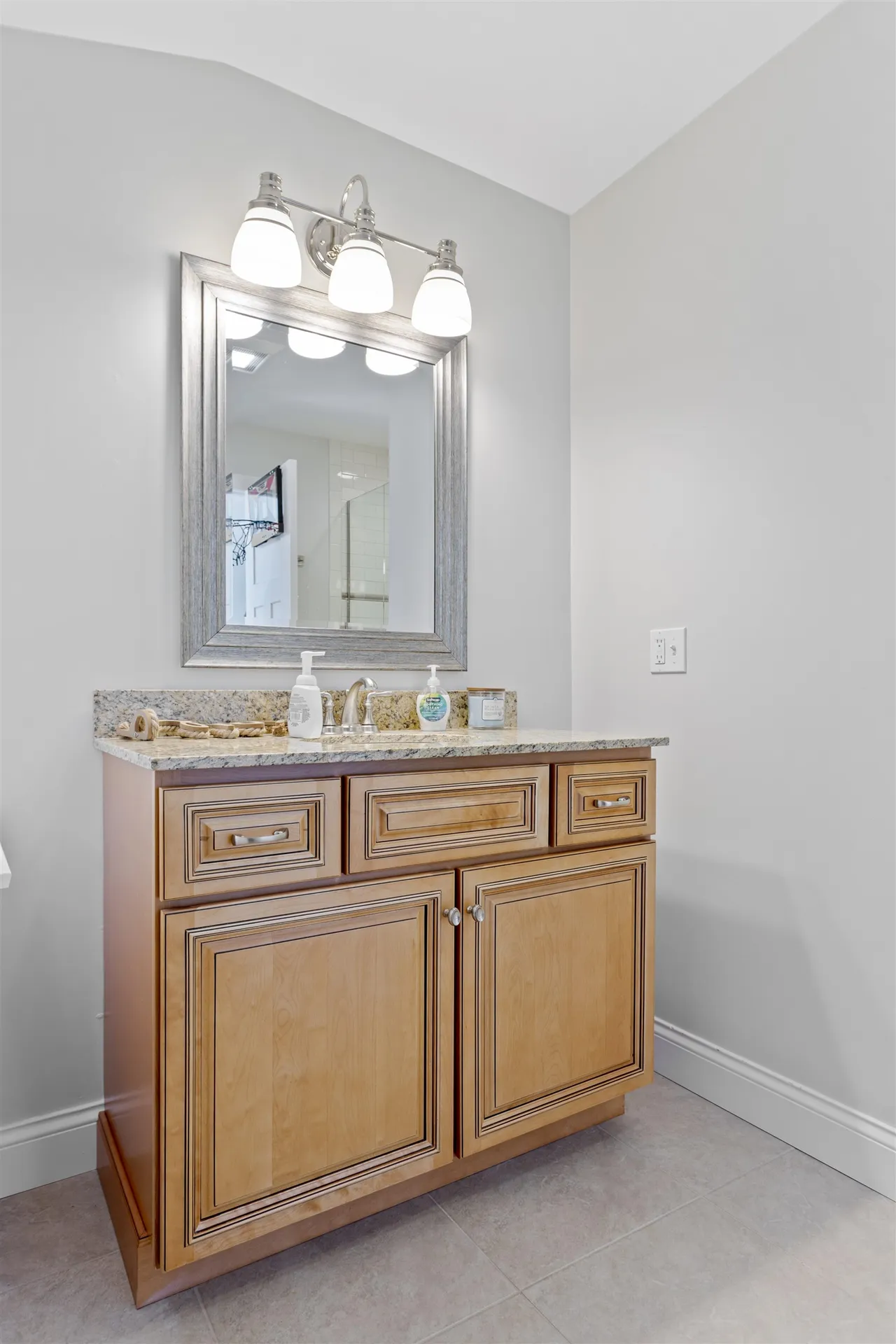 126 Ocean Boulevard Seabrook NH 03874