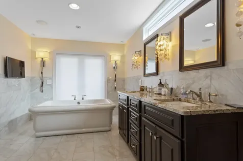 126 Ocean Boulevard Seabrook NH 03874