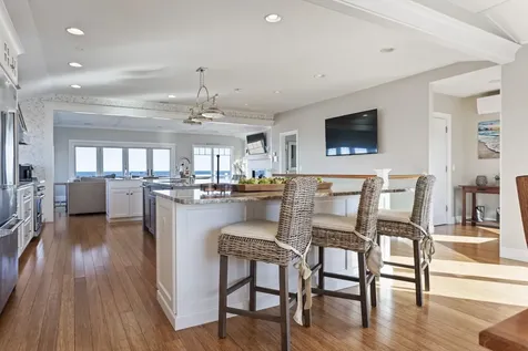 126 Ocean Boulevard Seabrook NH 03874