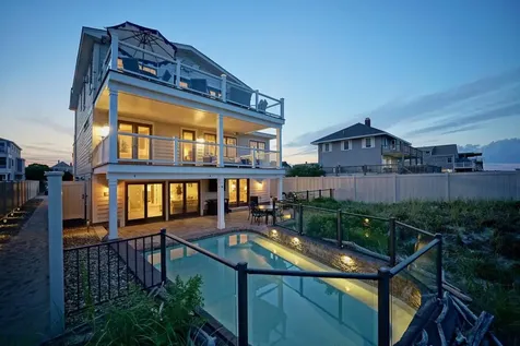 126 Ocean Boulevard Seabrook NH 03874