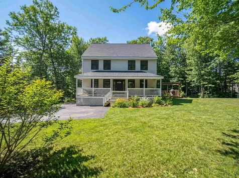 162 Lakeside Oaks Drive Barrington NH 03825