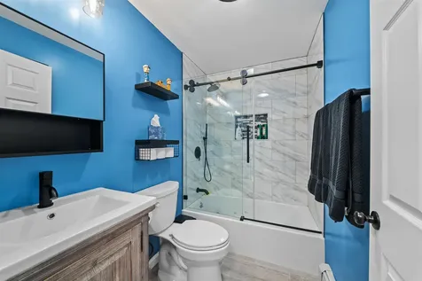 162 Lakeside Oaks Drive Barrington NH 03825