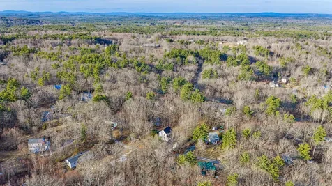 162 Lakeside Oaks Drive Barrington NH 03825