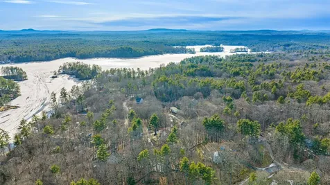 162 Lakeside Oaks Drive Barrington NH 03825