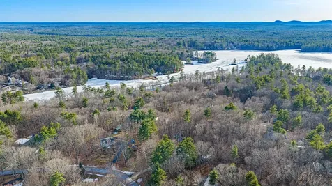 162 Lakeside Oaks Drive Barrington NH 03825