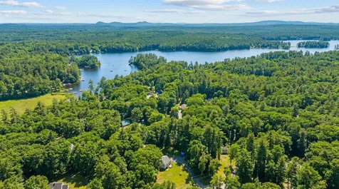 162 Lakeside Oaks Drive Barrington NH 03825