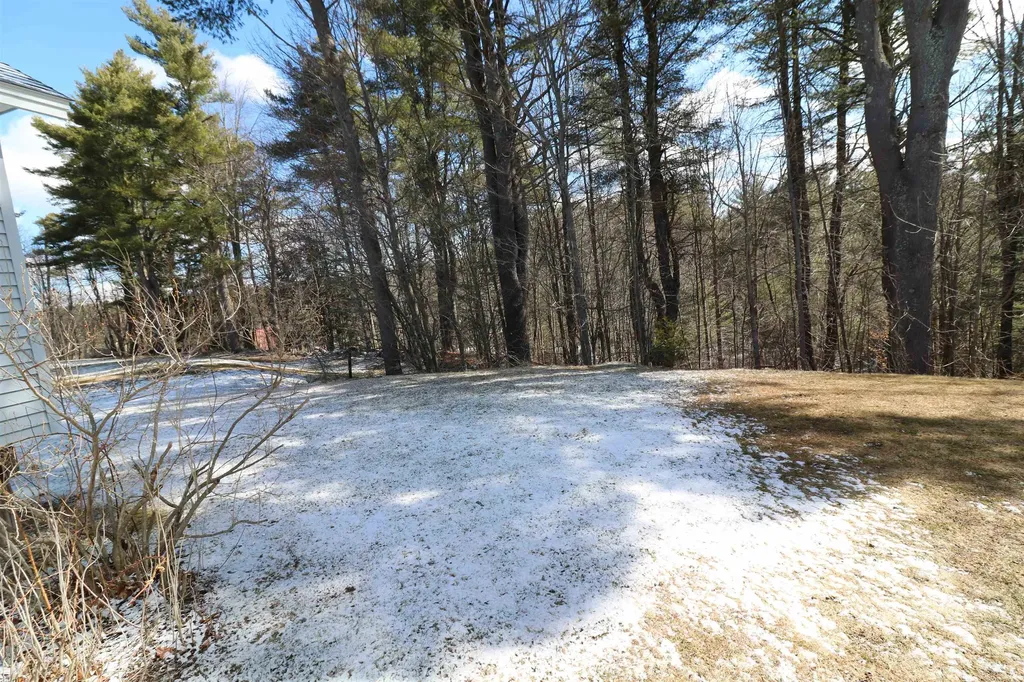 23 Coburn Way Jaffrey NH 03452