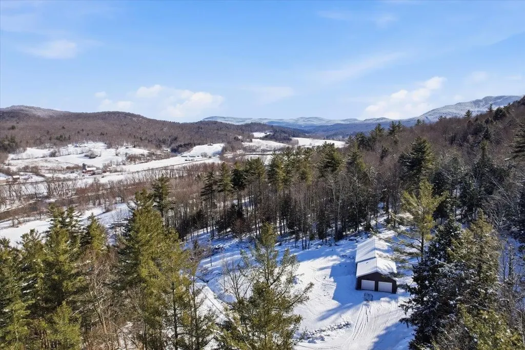 1074 Williamson Road Cambridge VT 05444