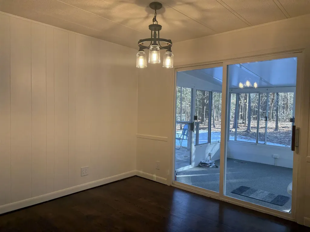15 Edgewood Drive Hopkinton NH 03229