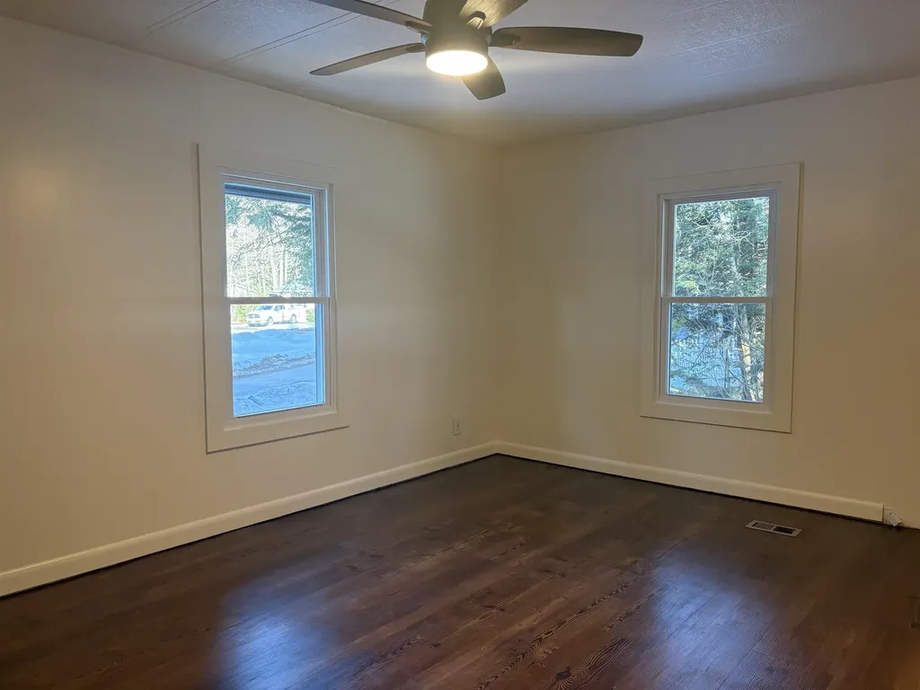 15 Edgewood Drive Hopkinton NH 03229