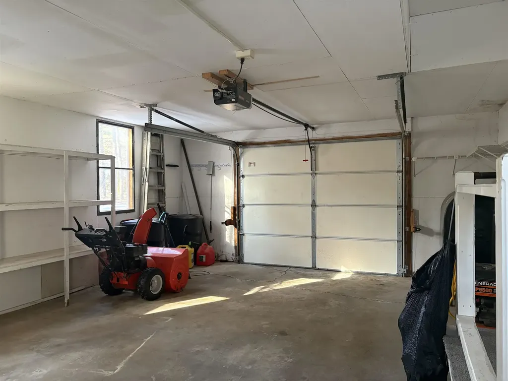 15 Edgewood Drive Hopkinton NH 03229