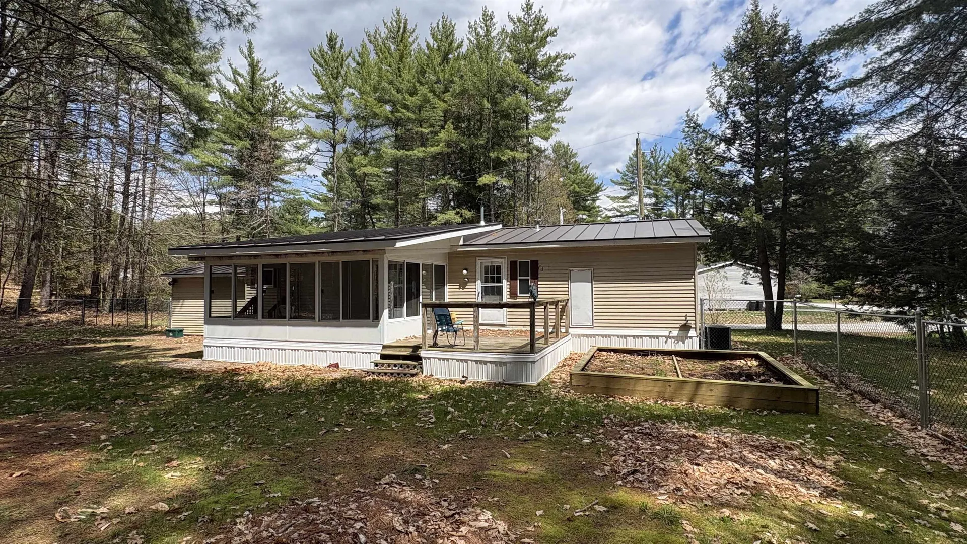 15 Edgewood Drive Hopkinton NH 03229