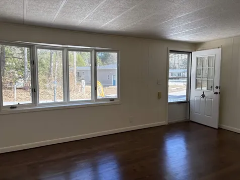 15 Edgewood Drive Hopkinton NH 03229
