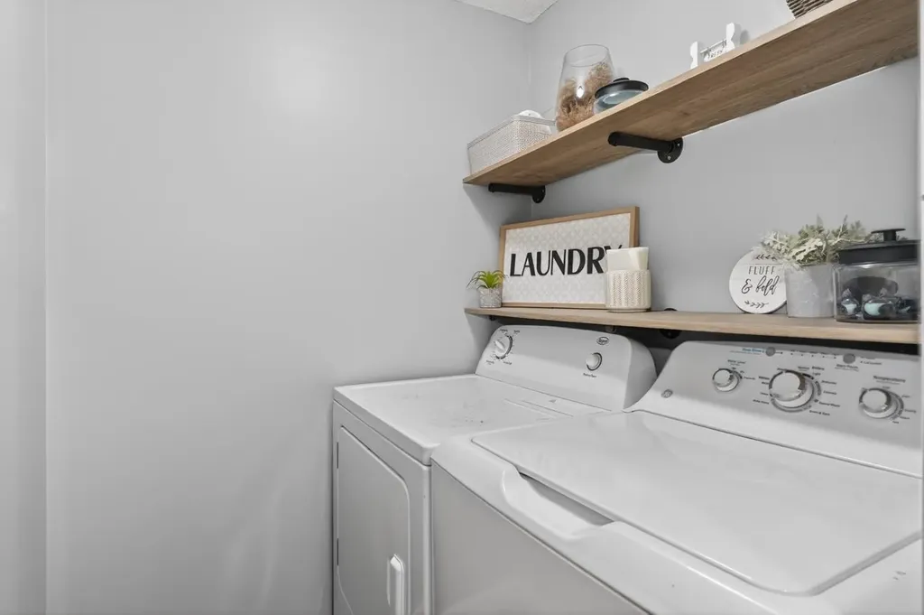 53 East Ridge Road Merrimack NH 03054