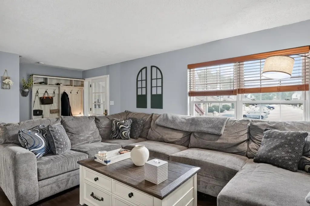 53 East Ridge Road Merrimack NH 03054