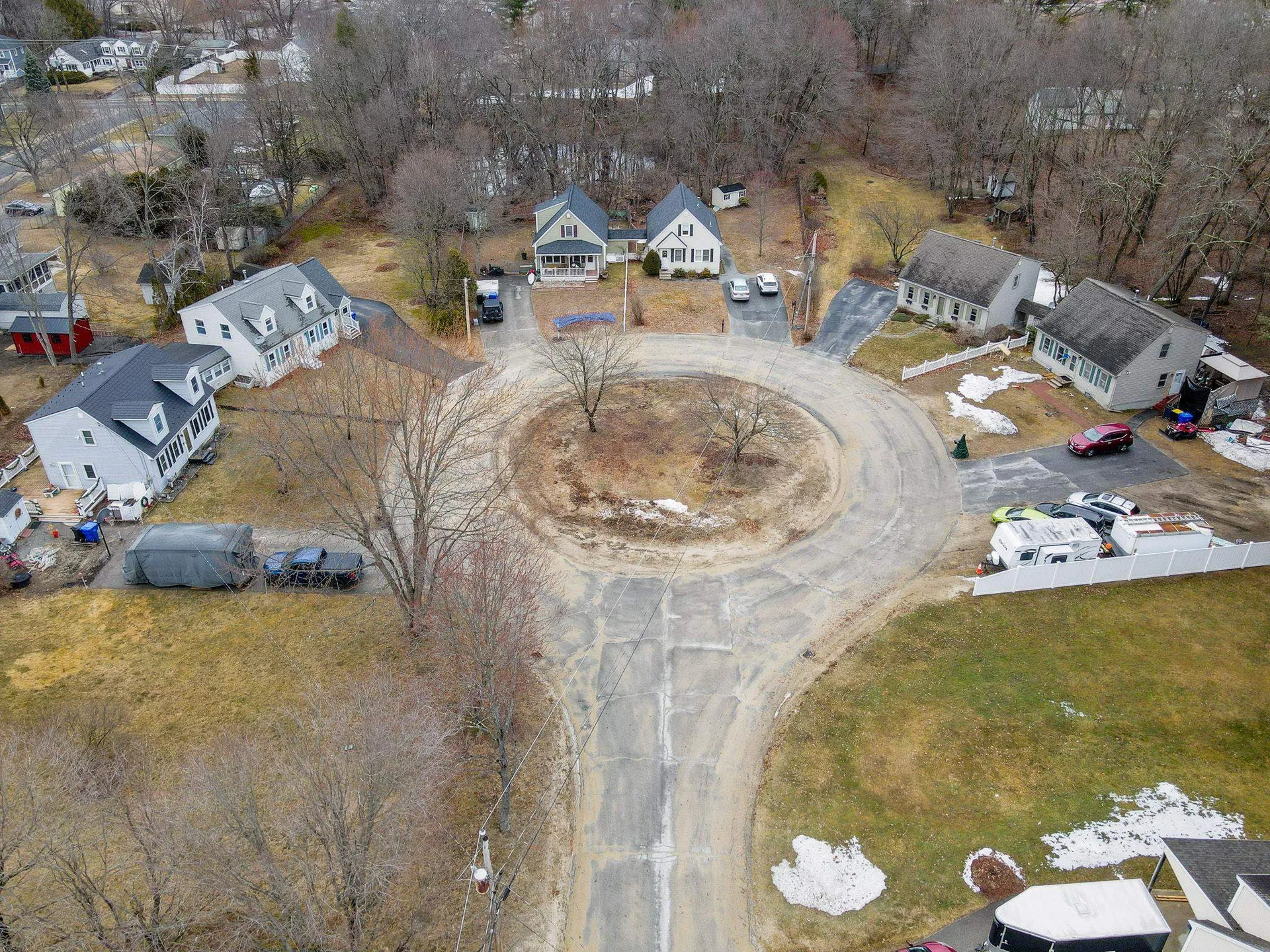 11 Linden Street Hudson NH 03051