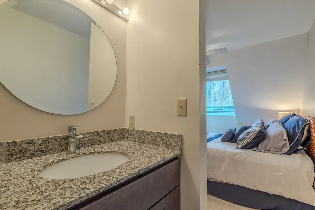 39 Pond View Road Winhall VT 05340