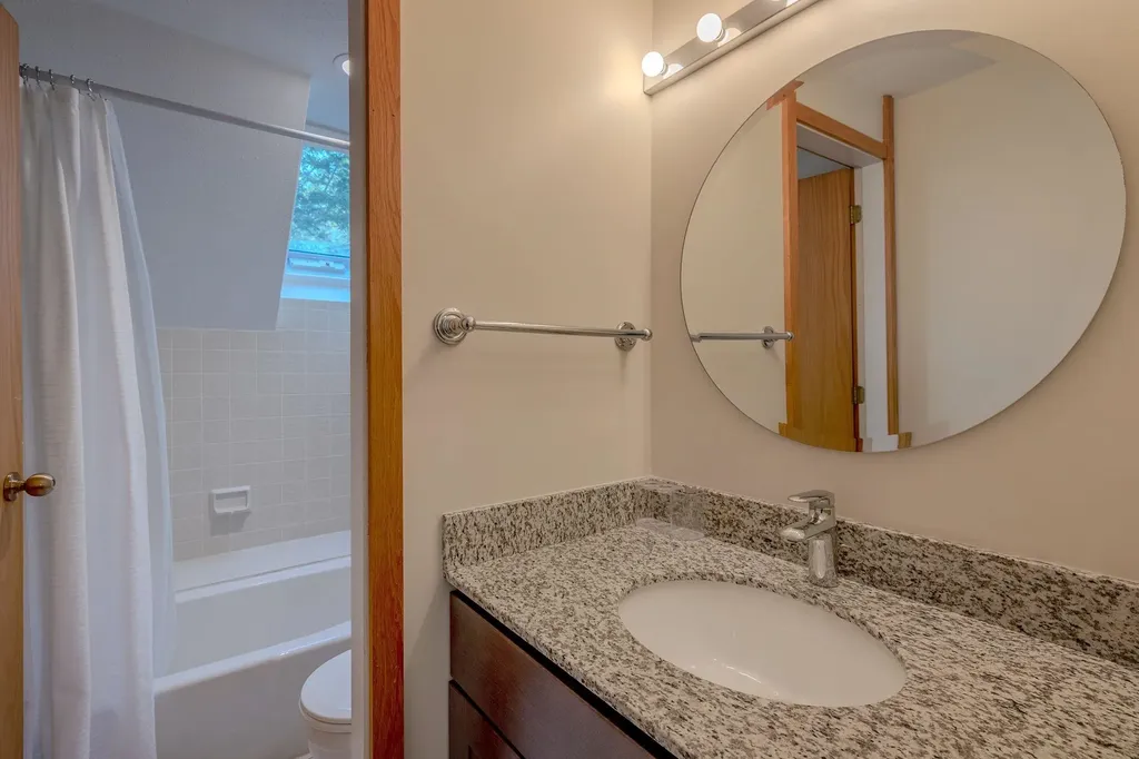 39 Pond View Road Winhall VT 05340