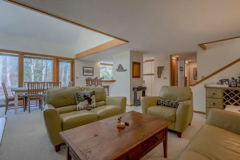 39 Pond View Road Winhall VT 05340