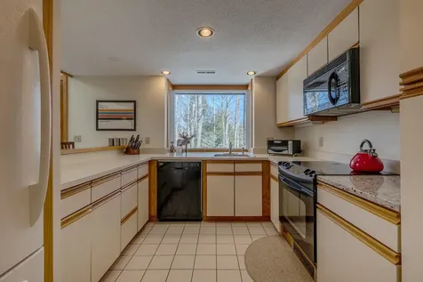 39 Pond View Road Winhall VT 05340