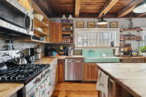 273 Route 5 North Windsor VT 05089